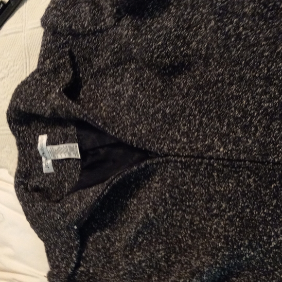 JONES & COMPANY  ZIP UP BLAZER - Picture 6 of 6